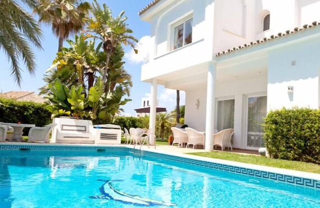 Beautiful family villa with pool next to the sea, Opposite Nikki Beach near Don Carlos Hotel