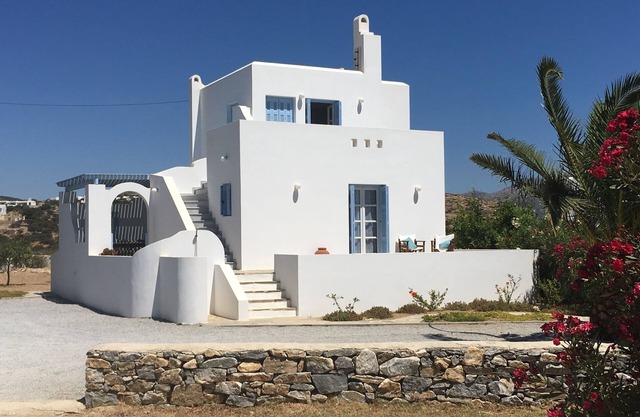 Beautiful family villa, superb views, 5 minutes walk to the beach.