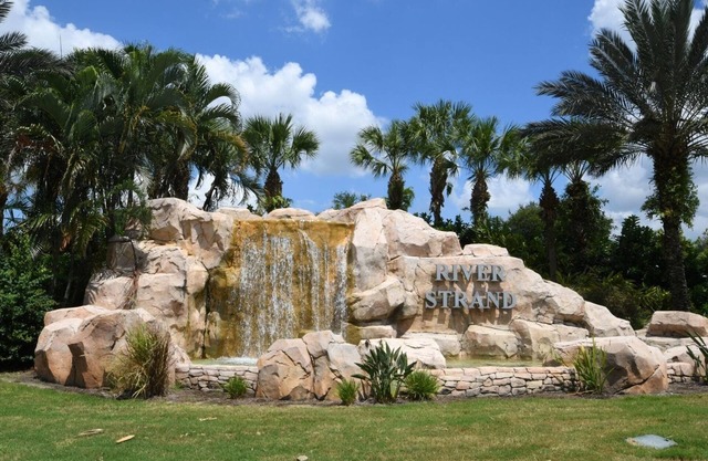 Beautiful Golf and Tennis community 2 BR 2 Bath Condo