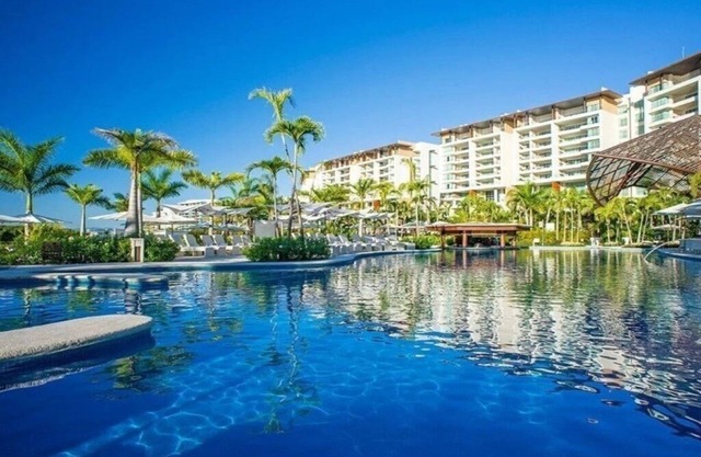 Beautiful Grand Luxxe Spa Suite at Vidanta Nuevo Vallarta