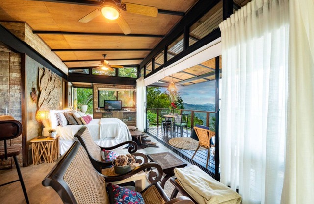 BEAUTIFUL GUEST HOUSE WITH MAGNIFICENT PANORAMIC VIEWS