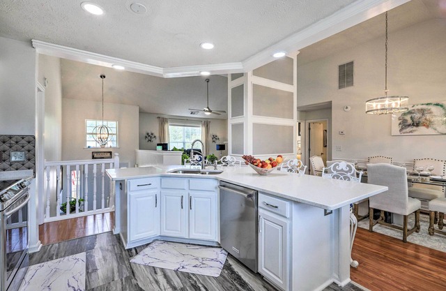 Beautiful Hampton Home w/Gazebo & Backyard!
