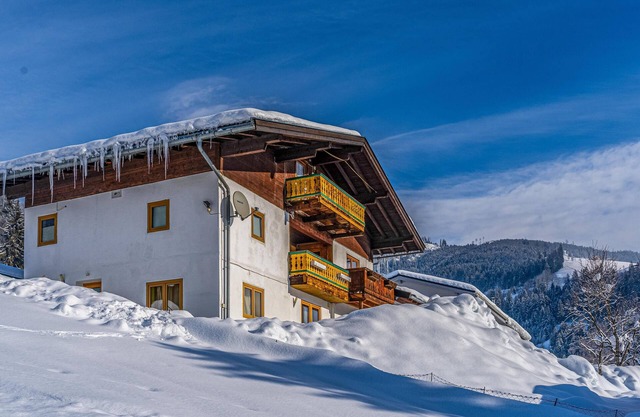 Beautiful holiday apartment in Niedernsill