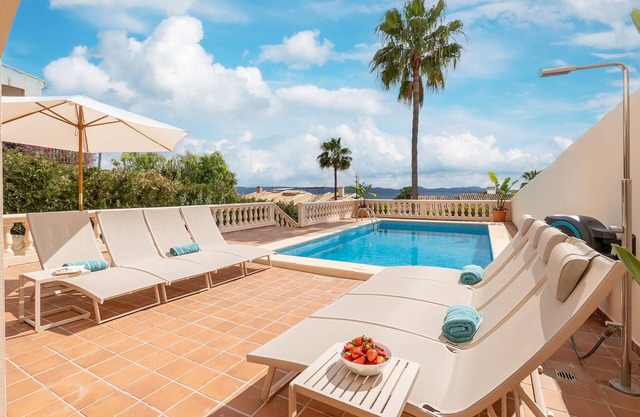 Beautiful home in Aucuanada