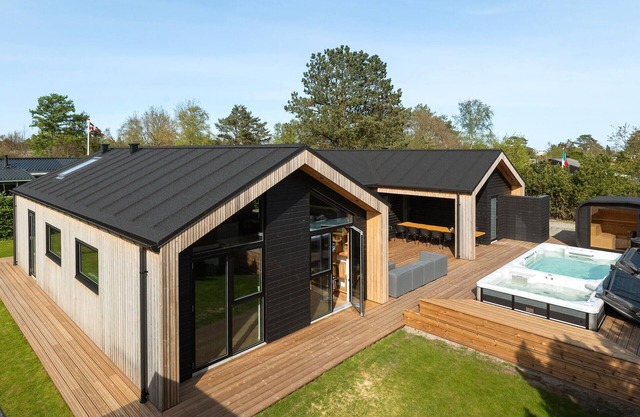Beautiful home in Hadsund with sauna