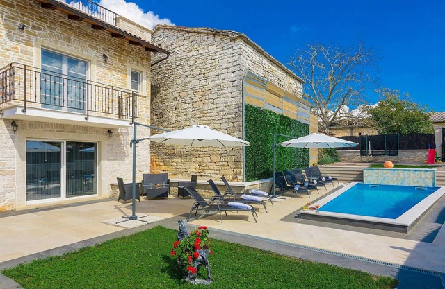 Beautiful home in Pazin