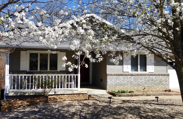 Beautiful Home in Wooded Neighborhood