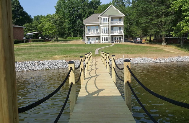 Beautiful Home On Wide Water!