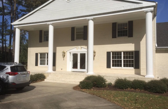 Beautiful Home On The Lynnhaven River