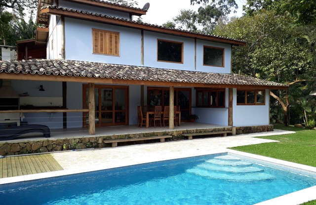 Beautiful house in Piúva for up to 8 people, 600 meters from Ilha das Cabras beach.