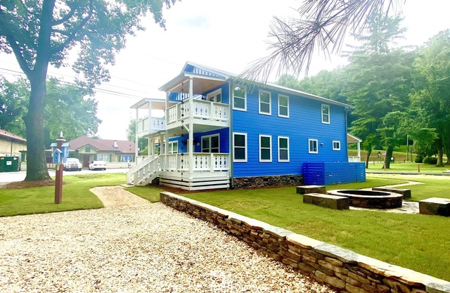 Beautiful house in downtown Helen.