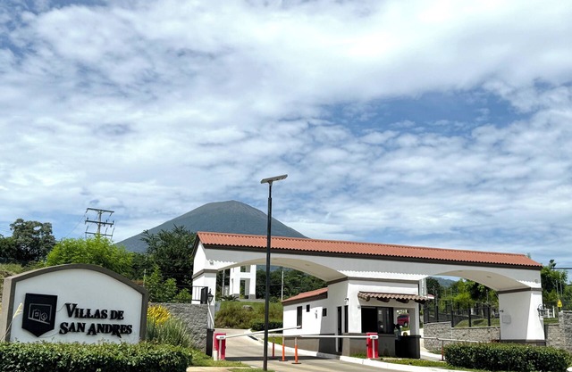 Beautiful house in the most exclusive área of San Miguel