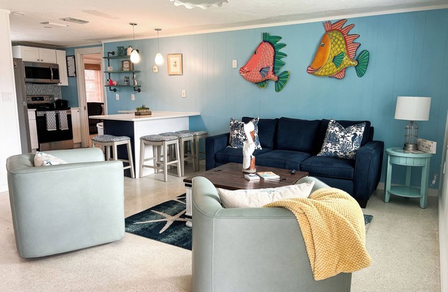 Beautiful House 🏖️ Newly Renovated Jan 2025😀Kayaks, Bikes,Beach Chairs,Fire Pit