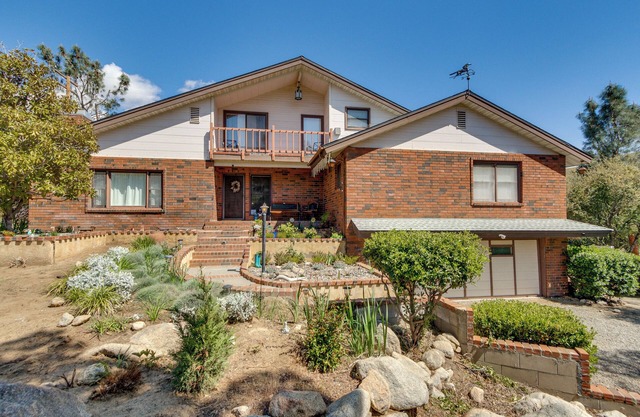 Beautiful Kernville Home w/Game Room & Mtn Views!