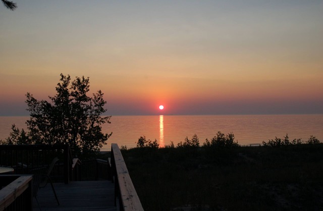 Beautiful Lake Michigan Beachfront Cottage