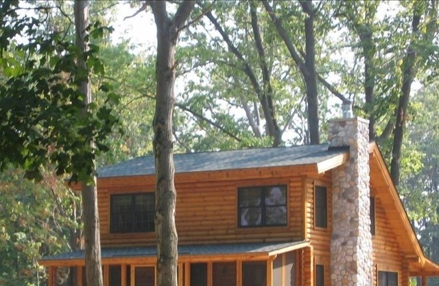 Beautiful Lakefront Saugatuck Log Cabin