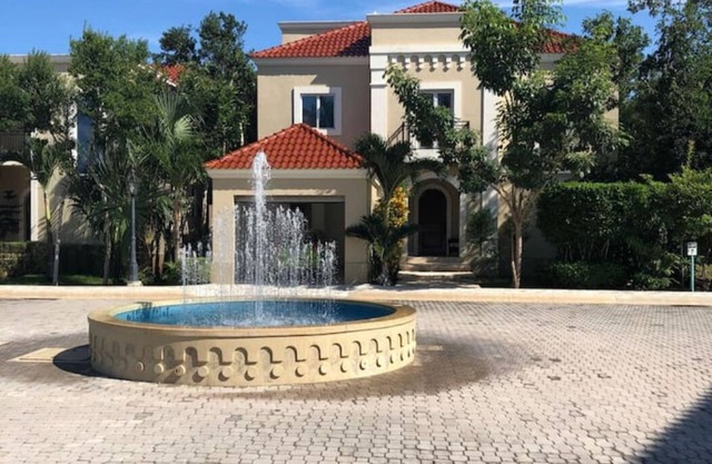 Beautiful Landmark Resort Private 2-bed, 3-bath Villa with pool, hot tub, & gym.