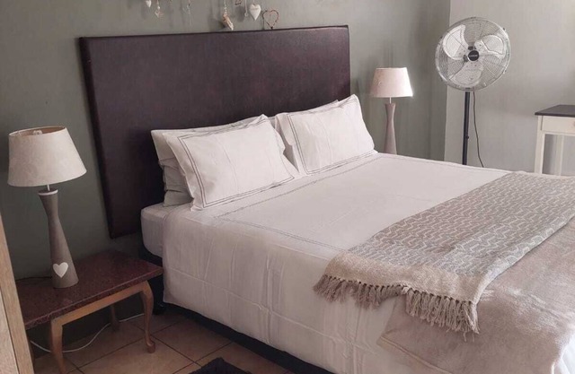Beautiful luxury apartment, set in quiet area in a nice garden, 10 min from beach