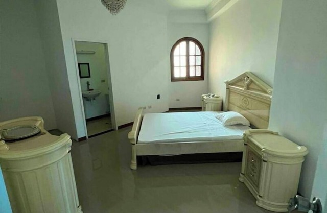 Beautiful luxury PH with barbecue and private area