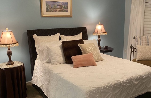 Beautiful main level condo on golf course in Murrells Inlet, SC.