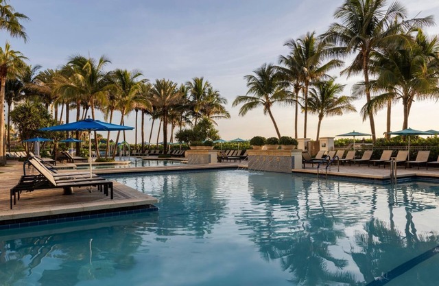 Beautiful Marriott Resort Villa, on Singer Island Beach