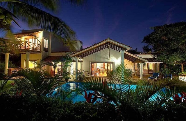 Beautiful Mexican Villa 50 Steps From White Sand Beach