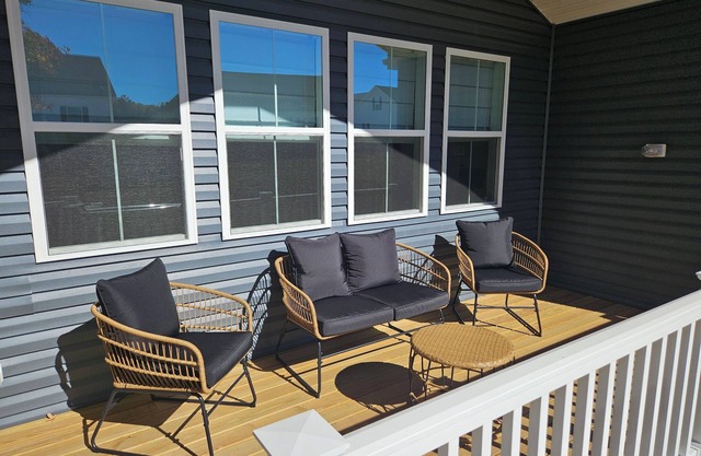 Beautiful new 4-bedroom house with near Killens Pond State Park and Dover AFB