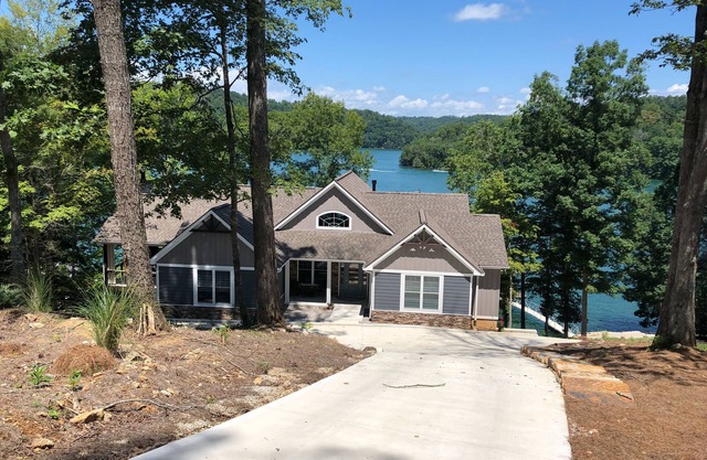 Beautiful New Home on Norris Lake