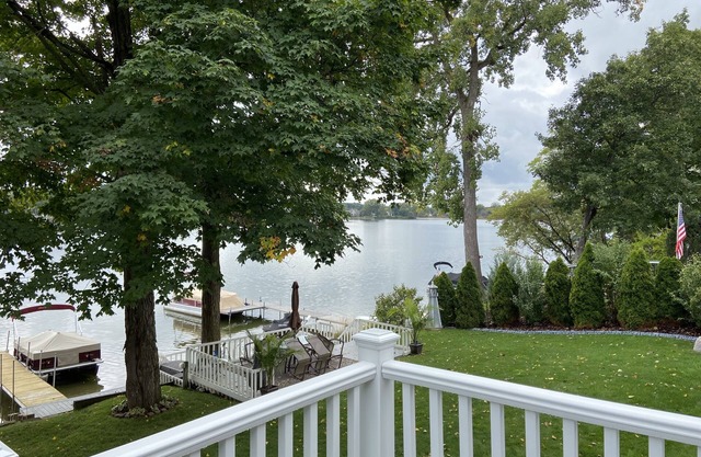 Beautiful Newly Remodeled Lakeside Home