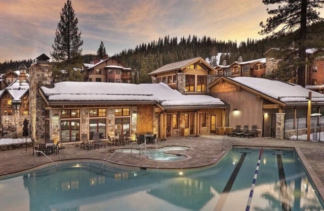 Beautiful NorthStar Lodge Two Bedroom/Two Bath Villa! Ski-in Ski-out!