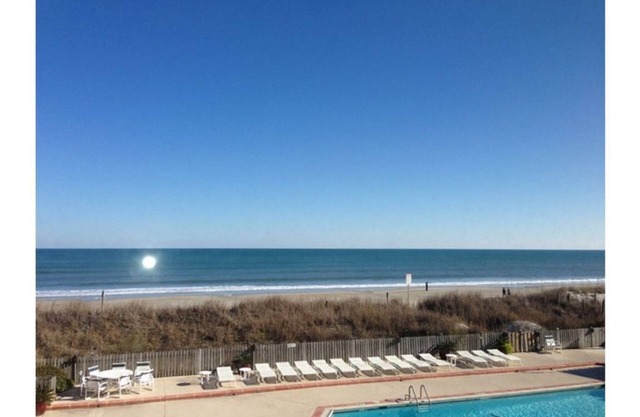 Beautiful Ocean Front Condo w/Pool at Wrightsville Beach