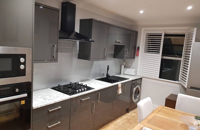 Beautiful Parkview Apartment in Seaside Eastbourne