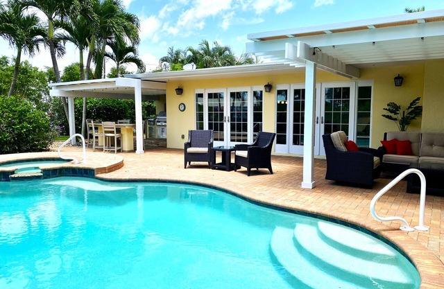 Beautiful Pool Home Located on a Gulf Access Canal