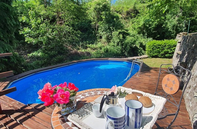 Beautiful private villa for 7 people with private pool, WIFI, TV, terrace and pets allowed