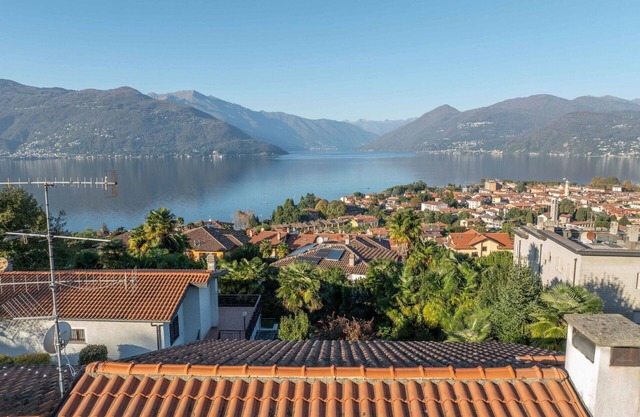 Beautiful private villa for 6 guests with WIFI, TV, terrace and pets allowed