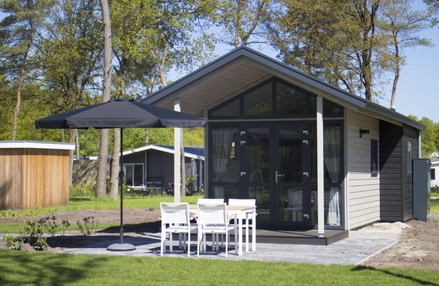 Beautiful private villa for 4 people with WIFI, pool, TV and terrace