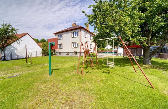 Beautiful private villa with private pool, WIFI, hot tub, TV, terrace, pets allowed and parking