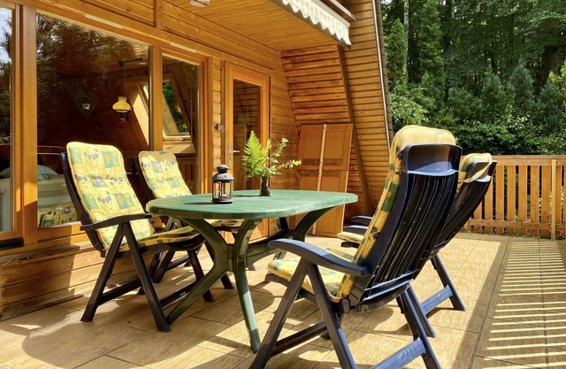 Beautiful private villa for 3 people with WIFI, TV and patio