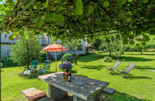 Beautiful private villa for 5 guests with WIFI, TV, patio and pets allowed