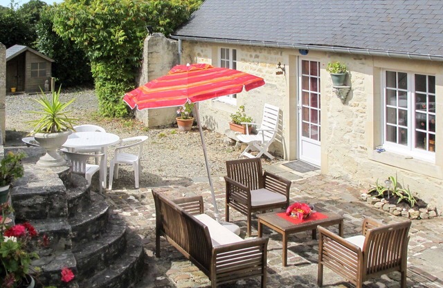 Beautiful private villa for 4 guests with WIFI, TV, terrace and parking