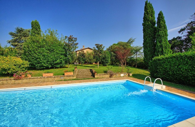 Beautiful private villa for 7 guests with A/C, private pool, TV, panoramic view and parking