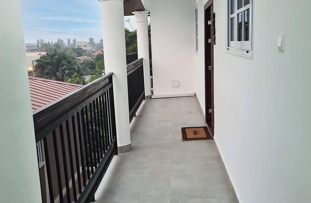 Beautiful Quiet & Cozy Close to Highway
