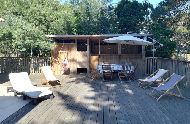 Beautiful recent villa at Cap Ferret. Sought after area of Mimbeau