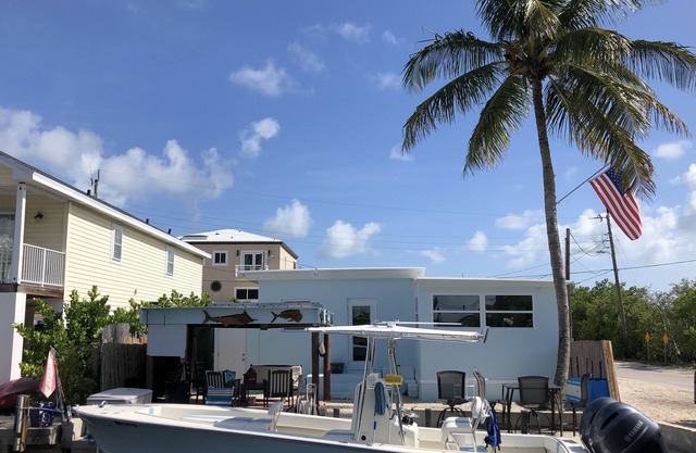 Beautiful Remodeled Home on the Water! 40 ft dock & short walk to private beach!