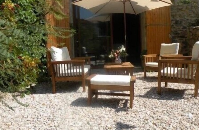 Beautiful renovated barn with garden, sheltered from the wind