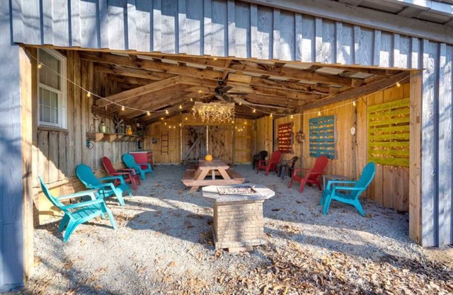 Beautiful, River-Front, Pet-Free Home