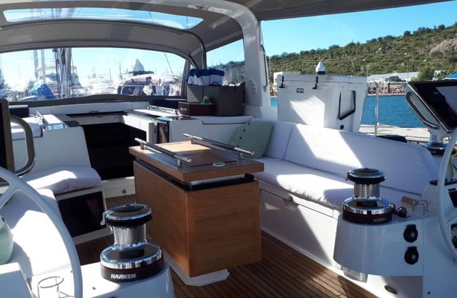 Beautiful Sailboat Bnb