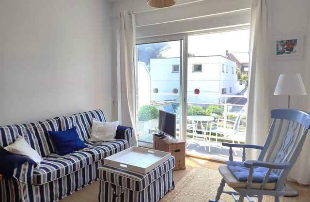 Beautiful sea view duplex in a residence facing the Coz beach in Tregastel