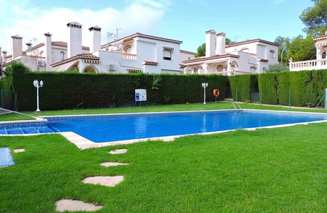 BEAUTIFUL SEMI-DETACHED HOUSE 3 KM FROM THE SEA