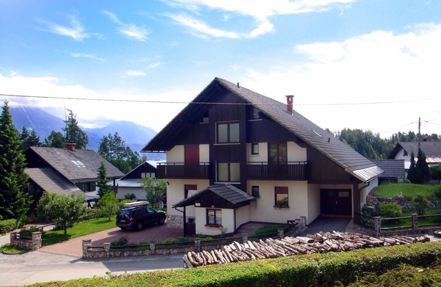 Beautiful spacious apartment in Bled - for 5 persons - Apartments Franc